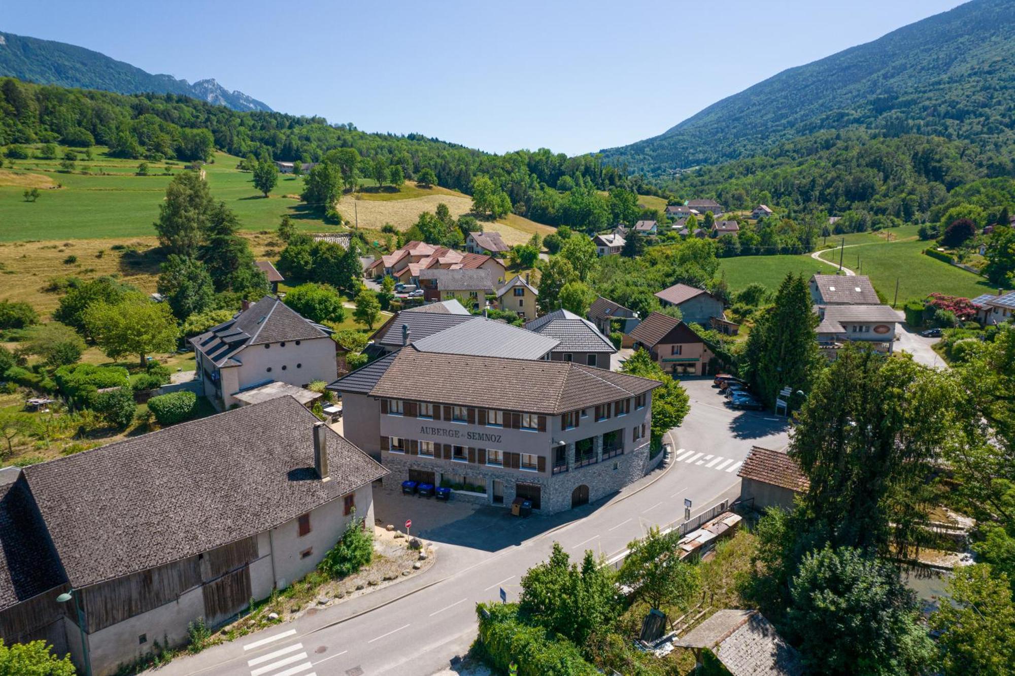 Auberge Le Semnoz Сен-Жорйо Екстер'єр фото